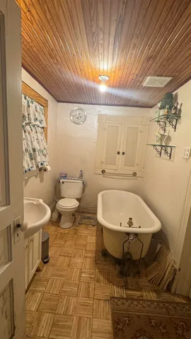 $95,000 | 330 South Church Street, Tekonsha, MI 49092