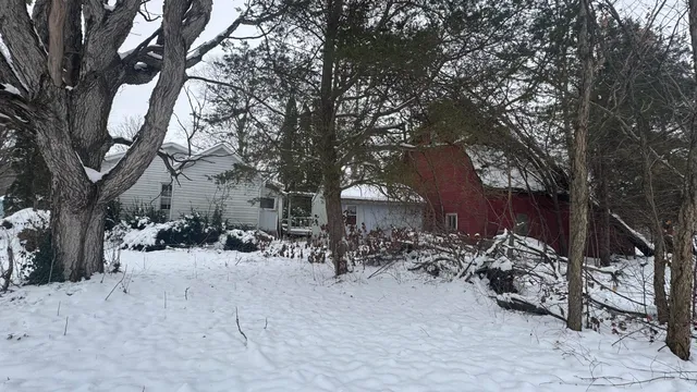 $95,000 | 330 South Church Street, Tekonsha, MI 49092