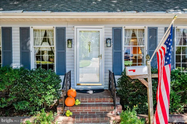 $405,000 | 211 Brylgon Avenue, New Castle, DE 19720