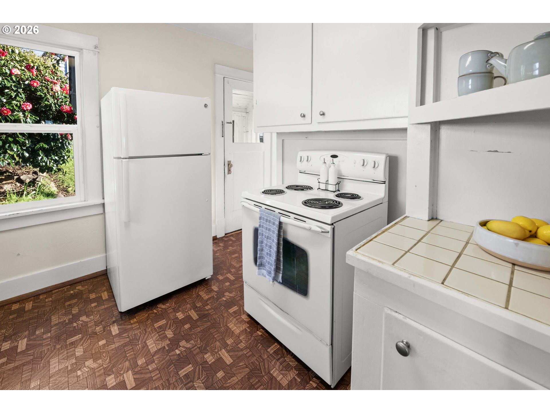 431 Chinook Street Astoria, OR 97103 - Photo 11 of 32 Kitchen