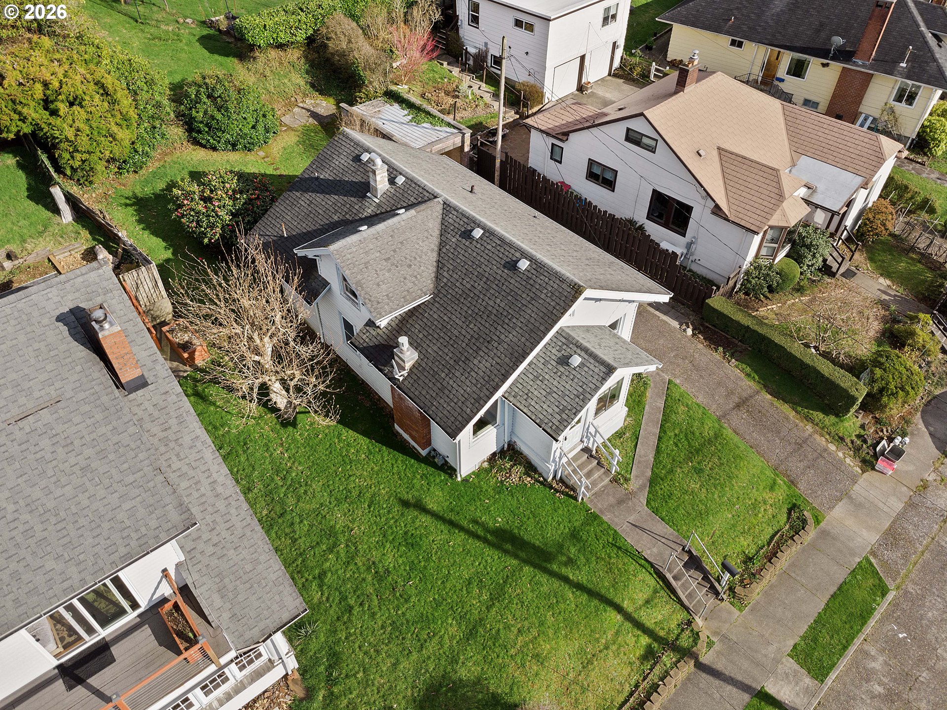 431 Chinook Street Astoria, OR 97103 - Photo 28 of 32 Drone View/UAV