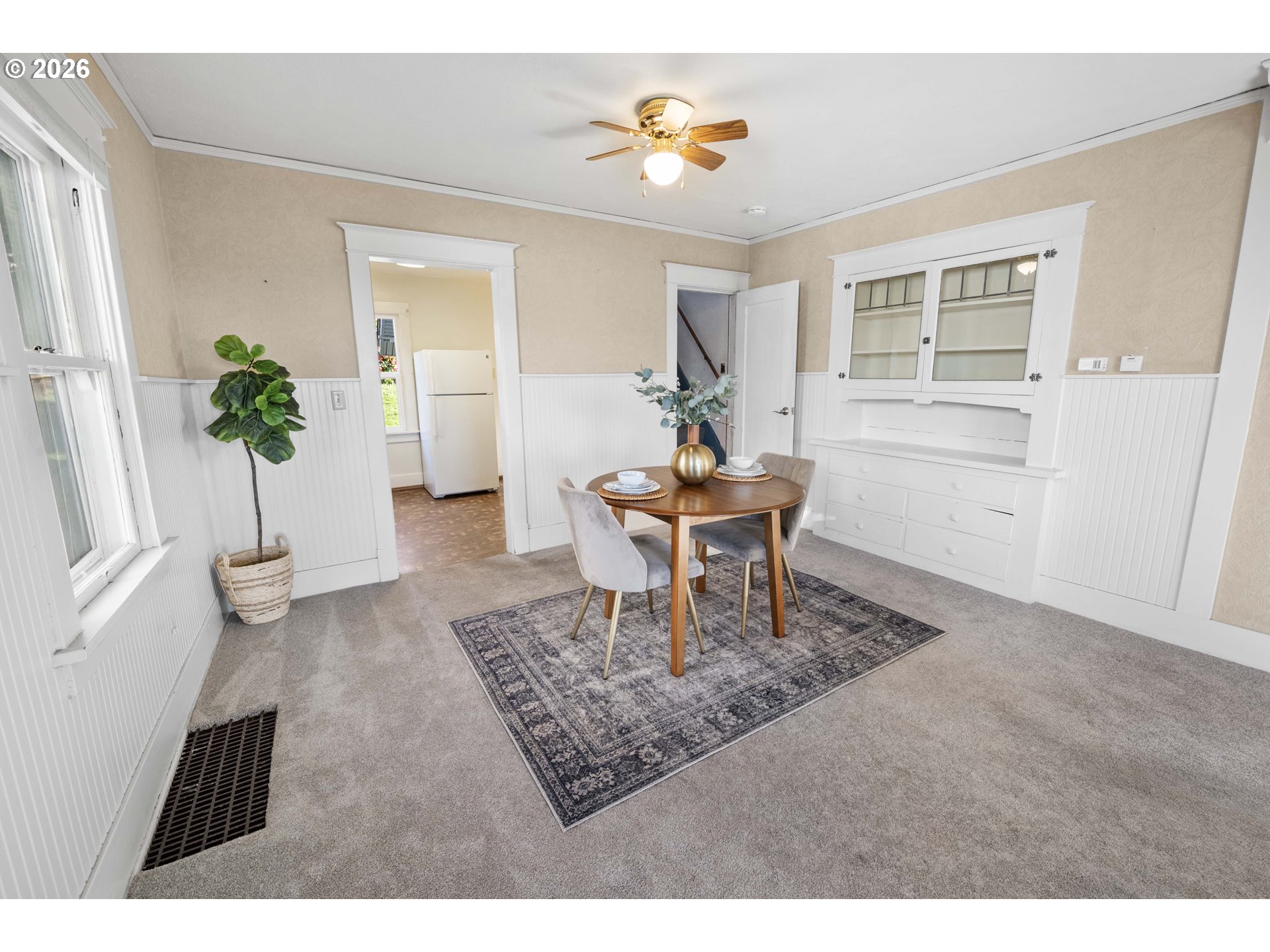 431 Chinook Street Astoria, OR 97103 - Photo 6 of 32 Dining Room