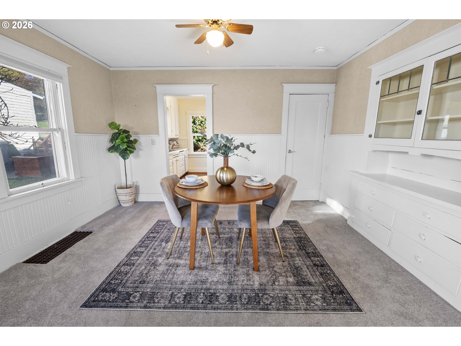 431 Chinook Street Astoria, OR 97103 - Photo 7 of 32 Dining Room
