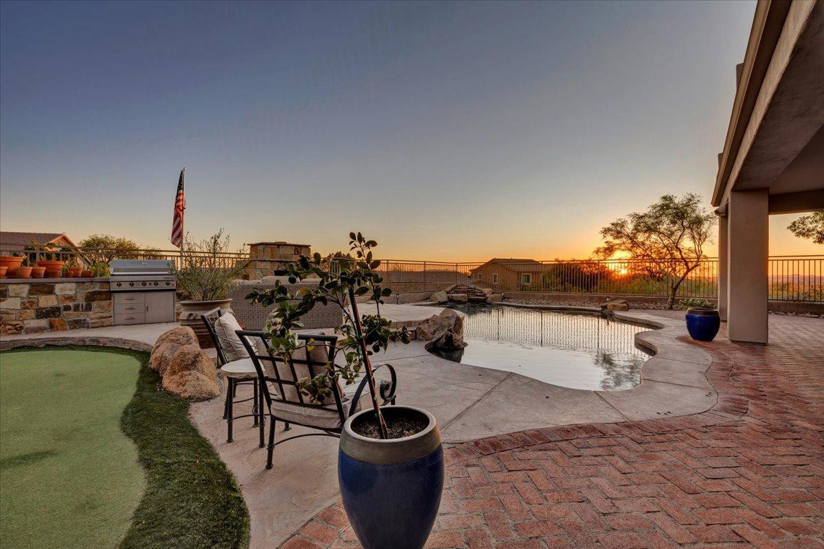 11071 East Evans Road Scottsdale, AZ 85255 - Photo 28 of 35 a view of a terrace with furniture