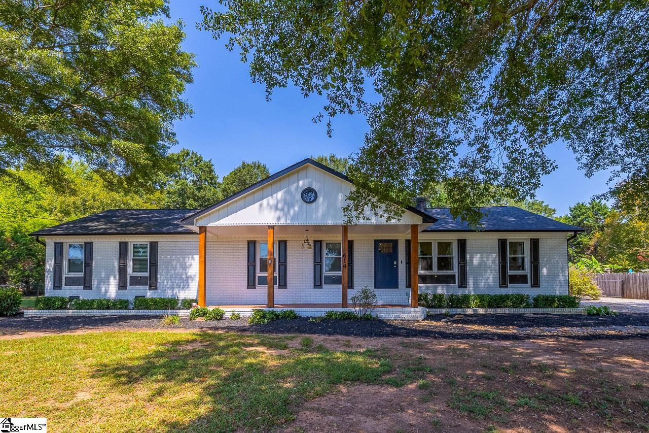 614 3 Bridges Road Easley, SC 29642 - Photo 1 of 35 Gallery Image 1