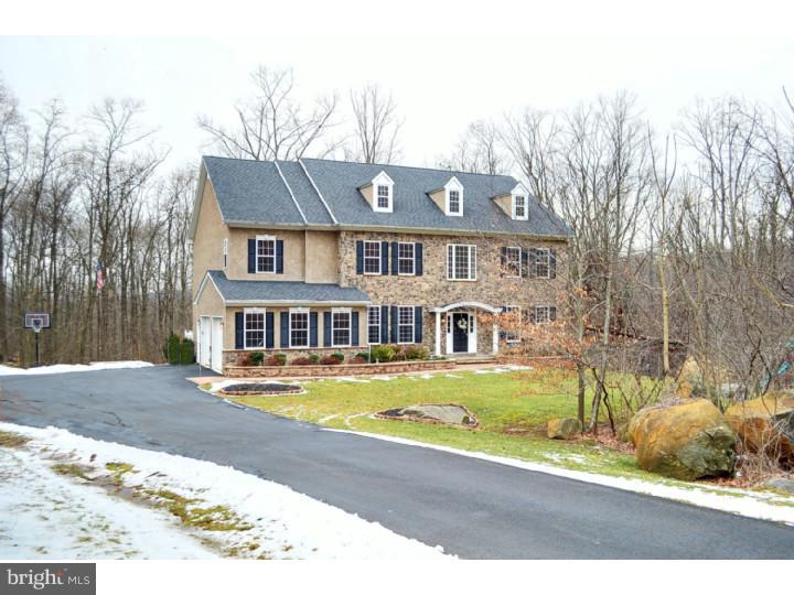 2951 Chestnut Hill Road Pottstown, PA 19465 - Photo 2 of 25 Exterior Front