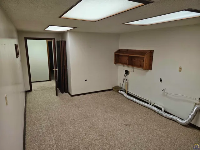 $200,000 | 10819 T2 Lane, Hoyt, KS 66440