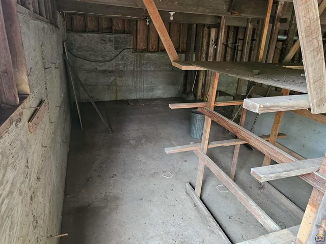 $200,000 | 10819 T2 Lane, Hoyt, KS 66440