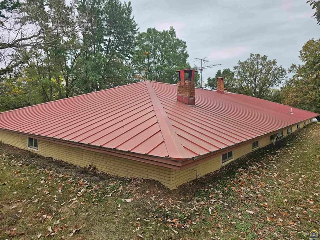 $200,000 | 10819 T2 Lane, Hoyt, KS 66440