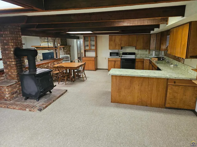 $200,000 | 10819 T2 Lane, Hoyt, KS 66440