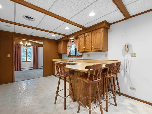 $249,900 | 923 Summit Drive, Fairmont, MN 56031