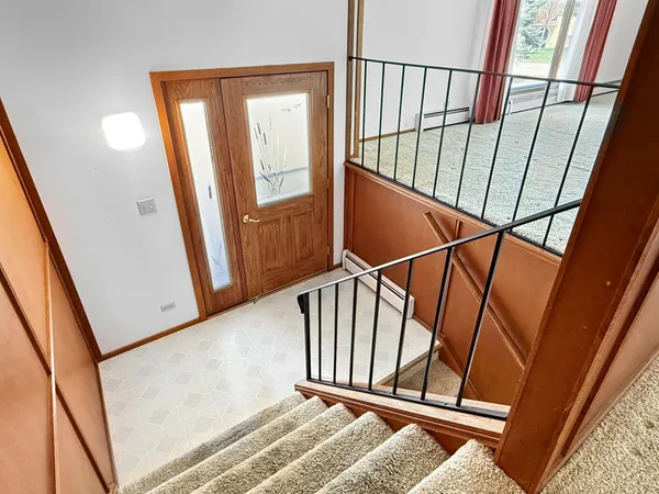 $249,900 | 923 Summit Drive, Fairmont, MN 56031