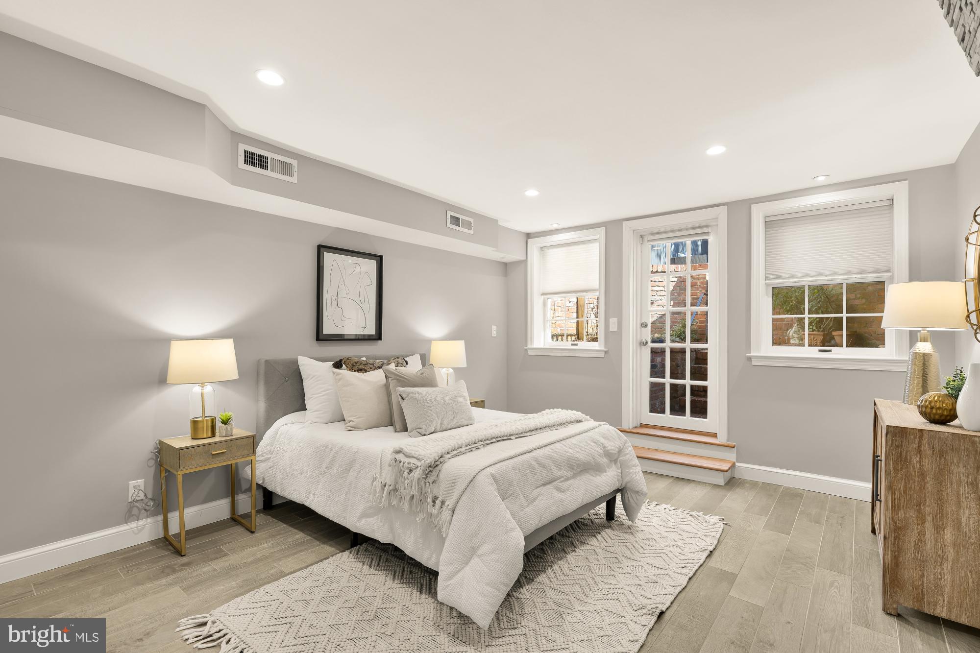 1561 33rd Street Northwest Washington, DC 20007 - Photo 19 of 34