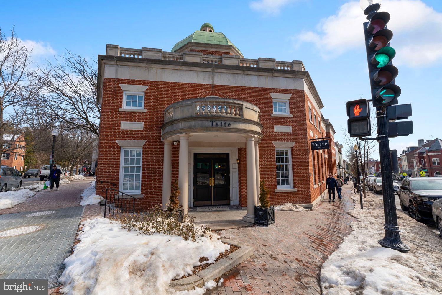 1561 33rd Street Northwest Washington, DC 20007 - Photo 29 of 34