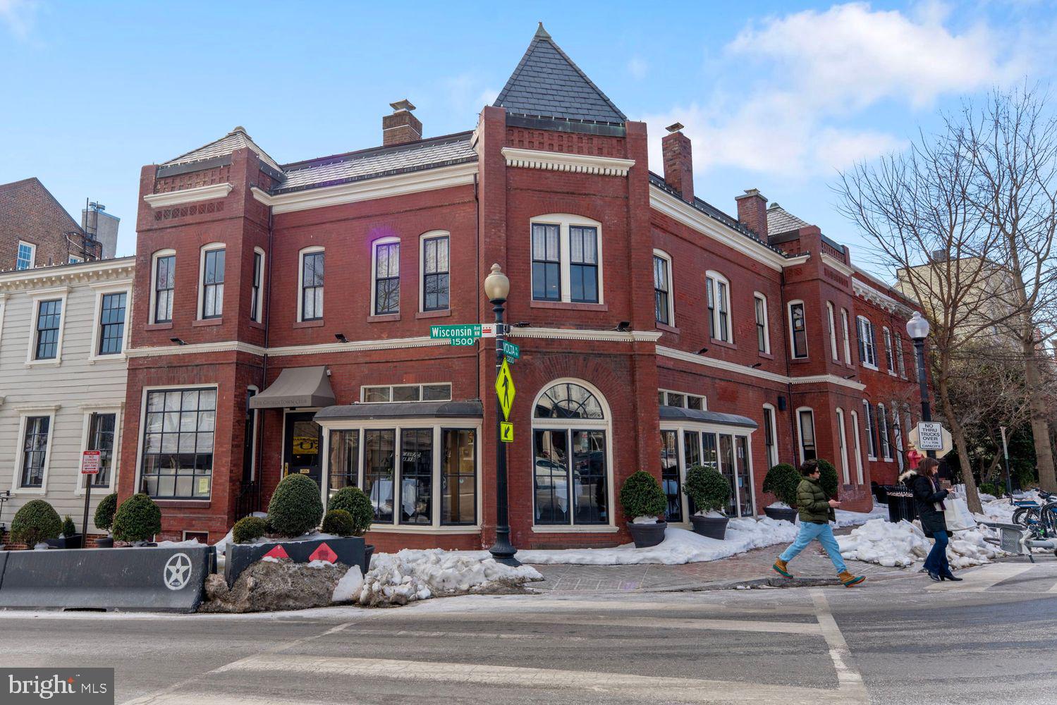 1561 33rd Street Northwest Washington, DC 20007 - Photo 31 of 34