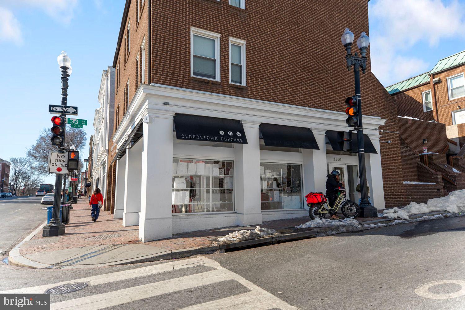 1561 33rd Street Northwest Washington, DC 20007 - Photo 33 of 34