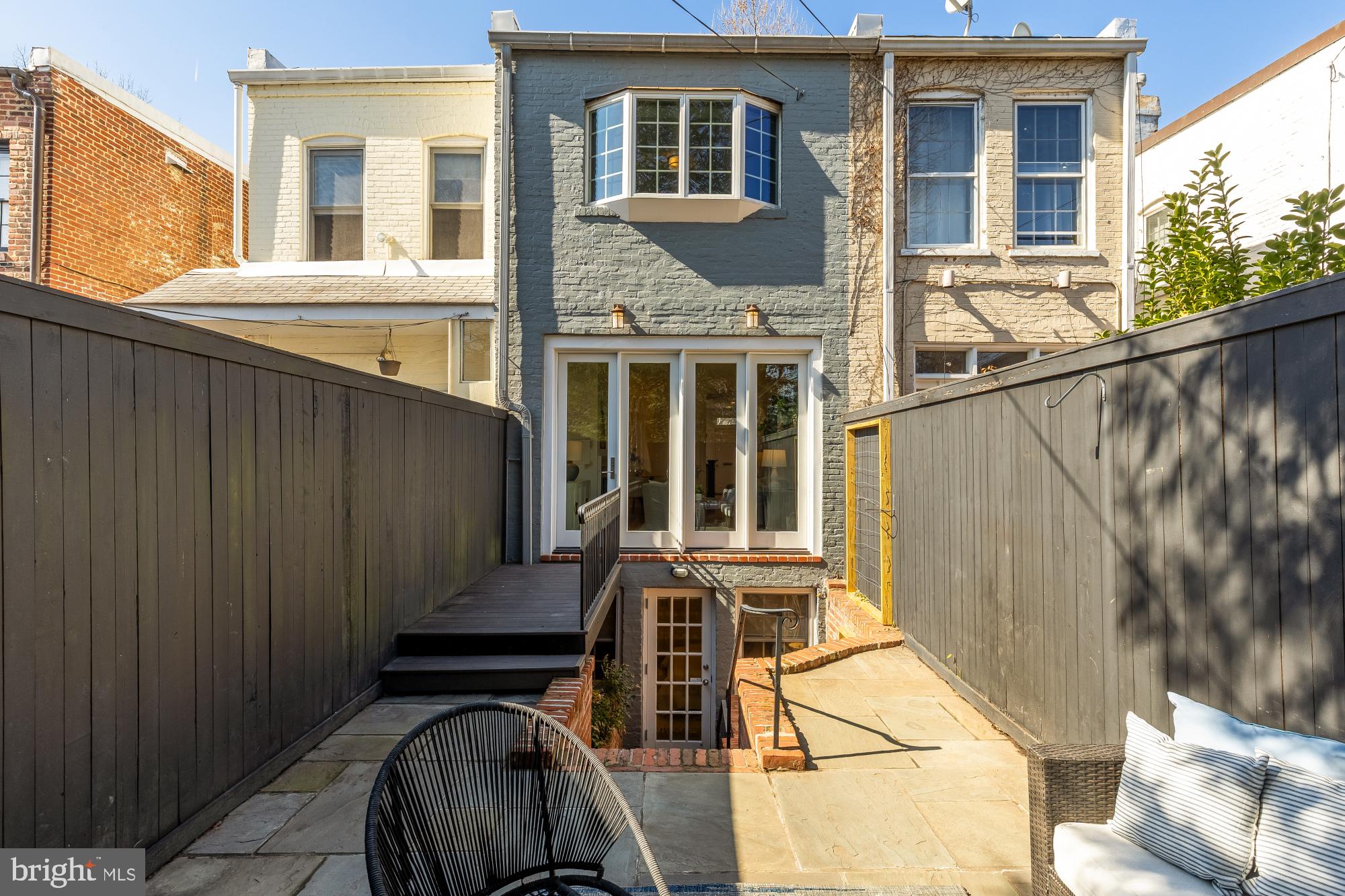 1561 33rd Street Northwest Washington, DC 20007 - Photo 10 of 34