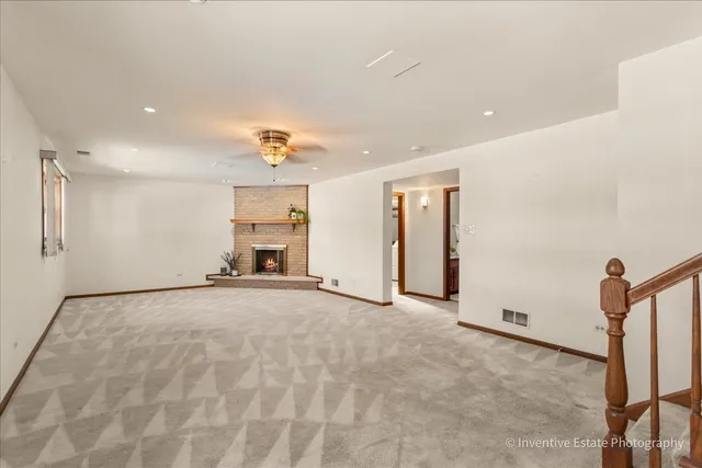 $525,000 | 8209 Middlebury Avenue, Woodridge, IL 60517