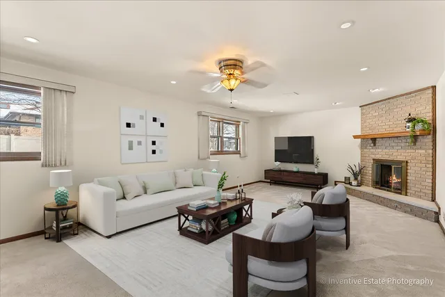 $525,000 | 8209 Middlebury Avenue, Woodridge, IL 60517