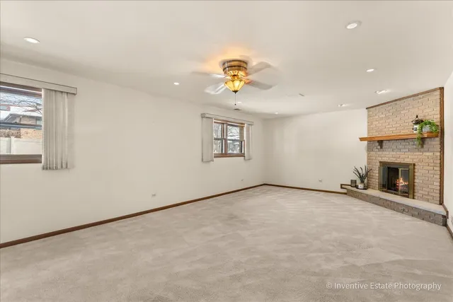 $525,000 | 8209 Middlebury Avenue, Woodridge, IL 60517