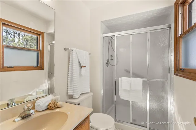 $525,000 | 8209 Middlebury Avenue, Woodridge, IL 60517