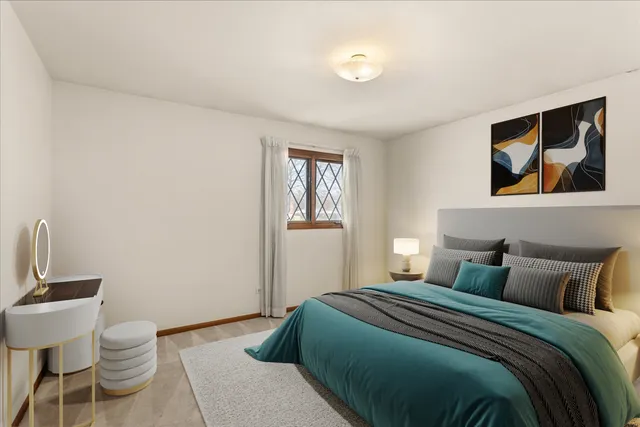 $525,000 | 8209 Middlebury Avenue, Woodridge, IL 60517