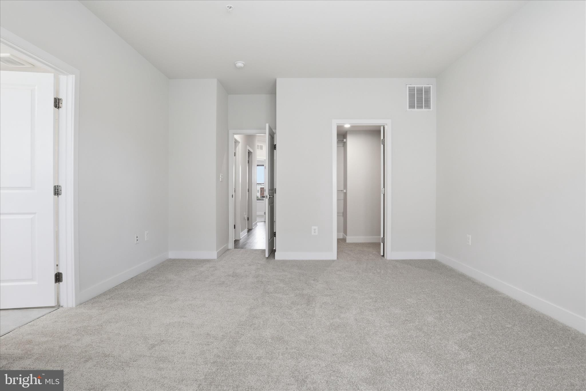 4702 Towne Park Road Suitland, MD 20746 - Photo 23 of 46 Primary