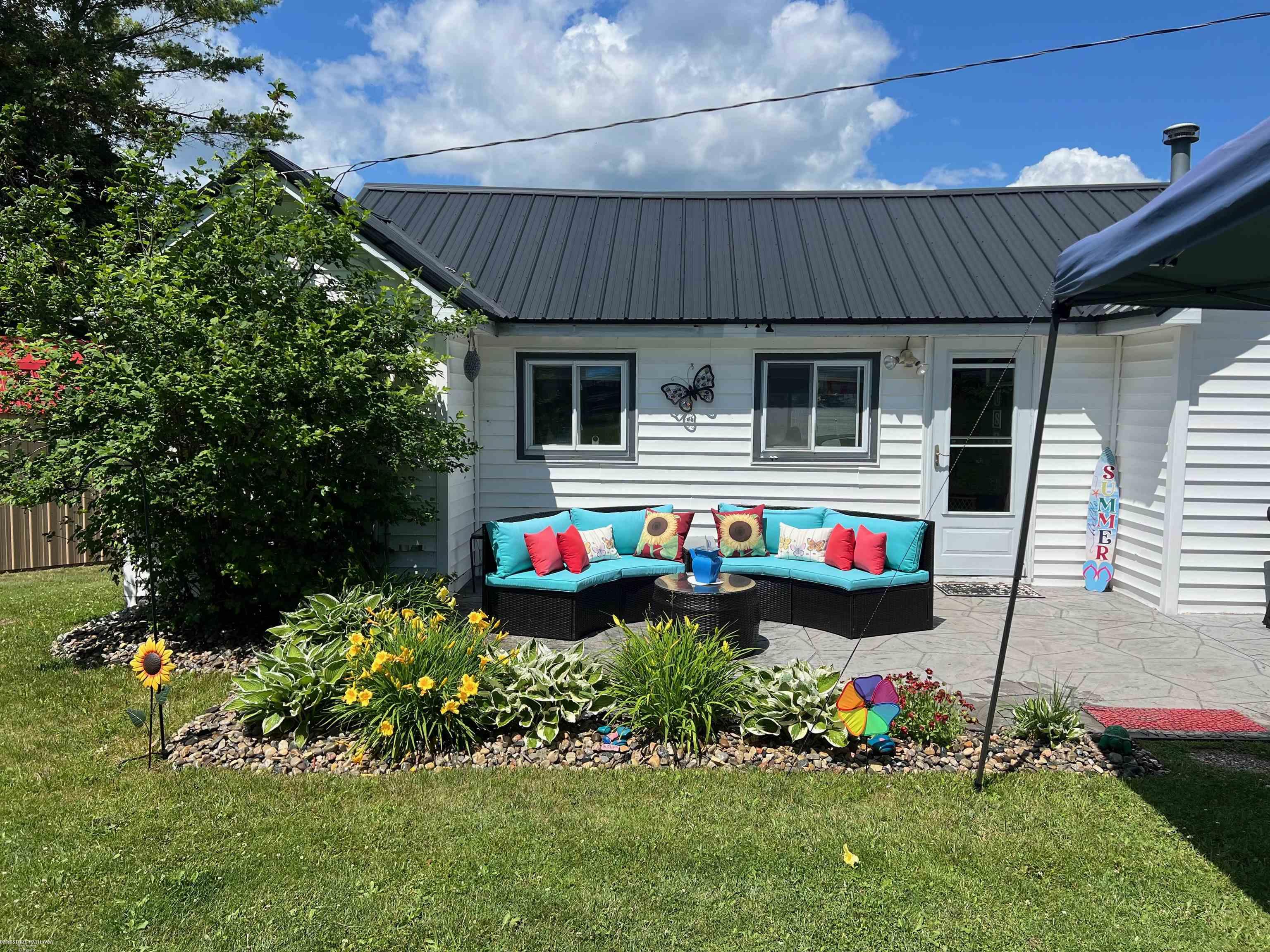 4978 Long Lake Road Hale, MI 48739 - Photo 2 of 47