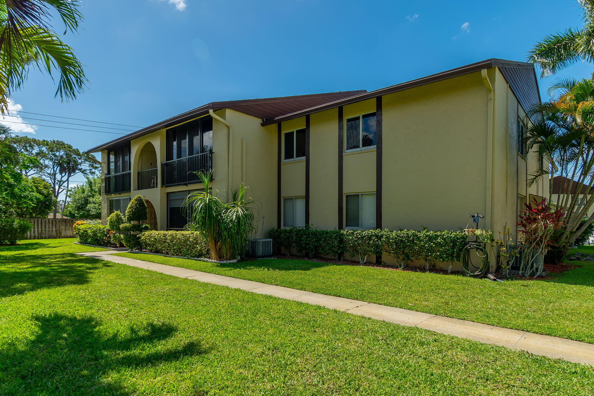 318 Pine Ridge Circle, Unit C2 Greenacres, FL 33463 - Photo 3 of 30 Front