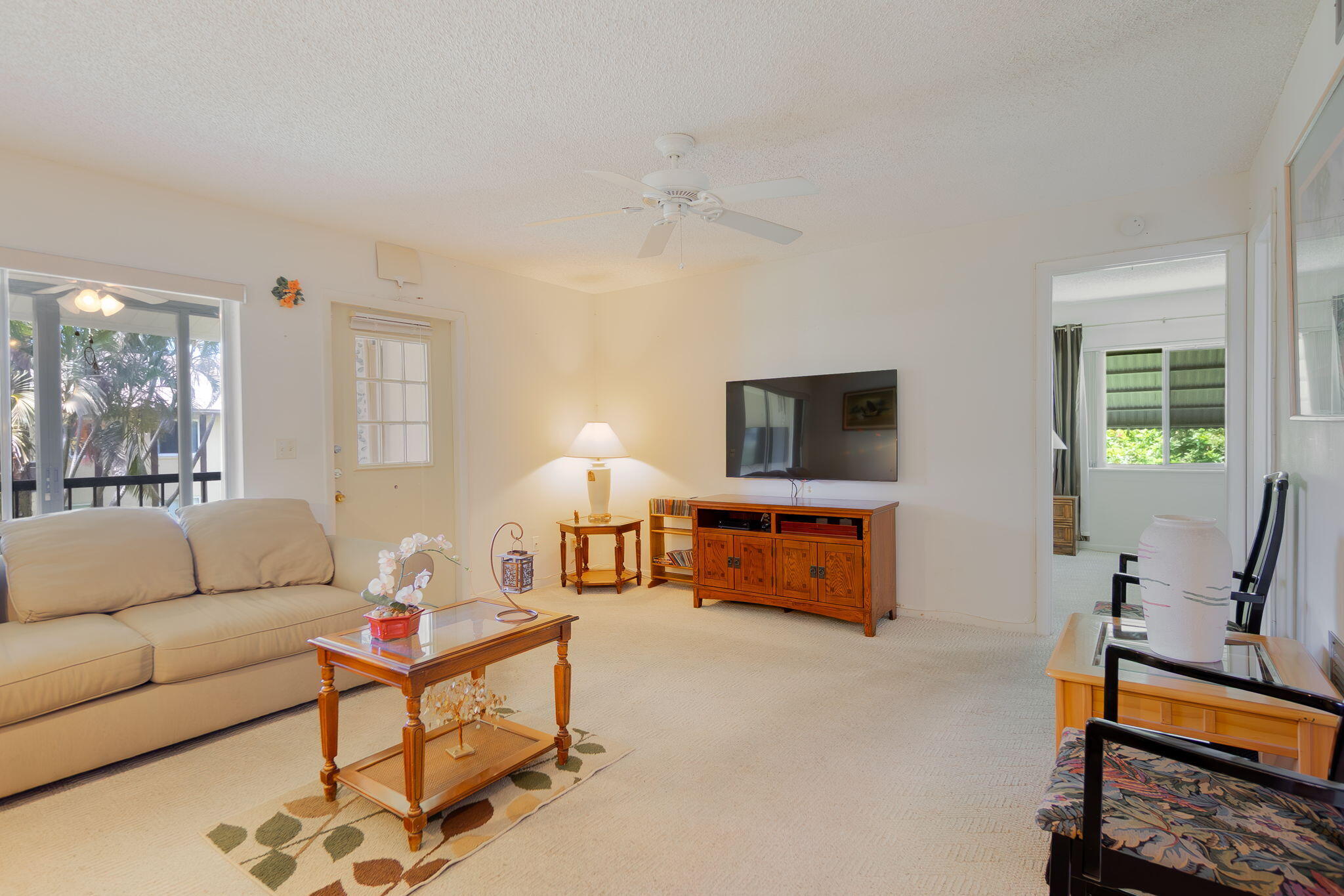 318 Pine Ridge Circle, Unit C2 Greenacres, FL 33463 - Photo 8 of 30 Living Room