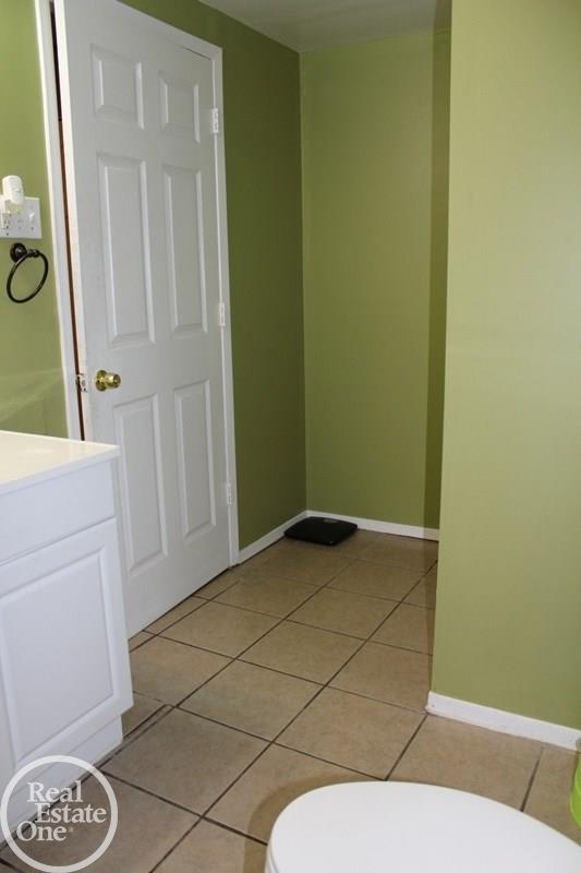 3170 Vincent Road North Street, MI 48049 - Photo 9 of 27 31329412-8.JPG