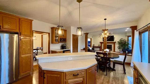 $640,000 | 24616 Lincolnway Street, Plainfield, IL 60544