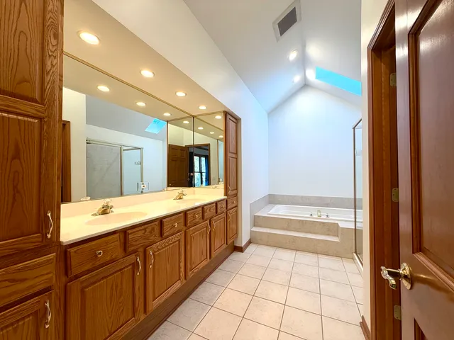 $640,000 | 24616 Lincolnway Street, Plainfield, IL 60544