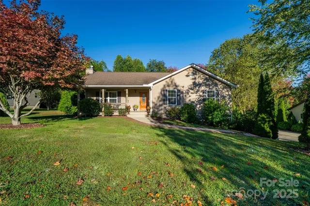 $575,000 | 19 Azure Sage Way, Asheville, NC 28806