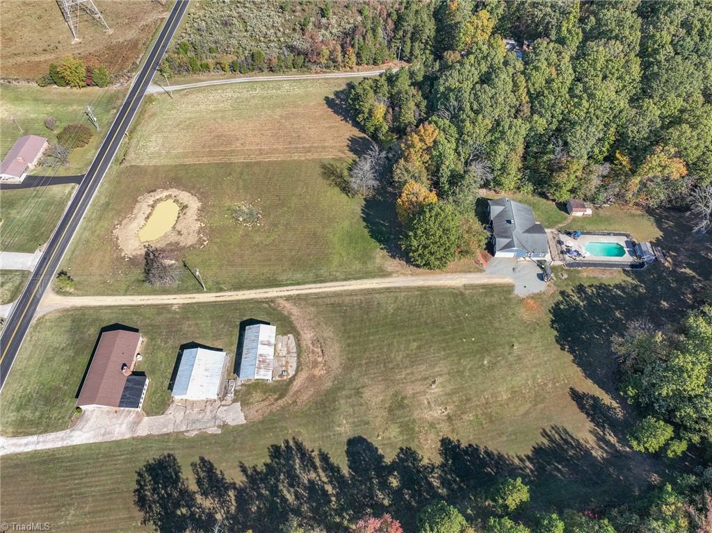 2095 Rhodes Road Lexington, NC 27292 - Photo 3 of 42 Gallery Image 3