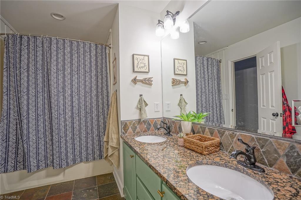 2095 Rhodes Road Lexington, NC 27292 - Photo 31 of 42 Gallery Image 31