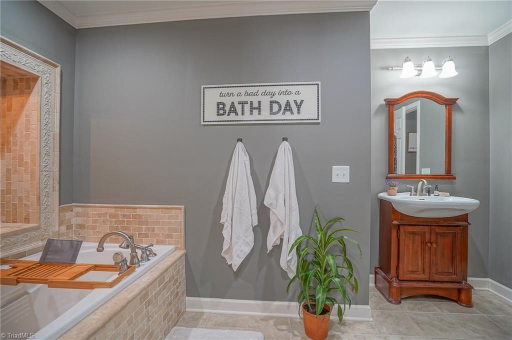 2095 Rhodes Road Lexington, NC 27292 - Photo 36 of 42 Gallery Image 36