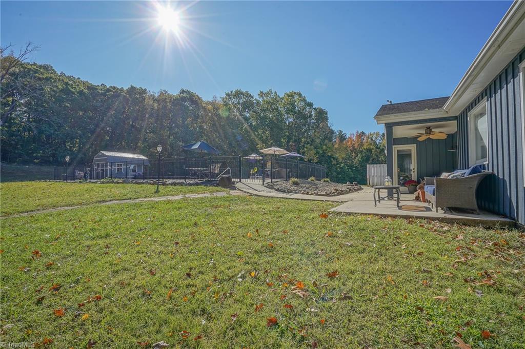 2095 Rhodes Road Lexington, NC 27292 - Photo 9 of 42 Gallery Image 9