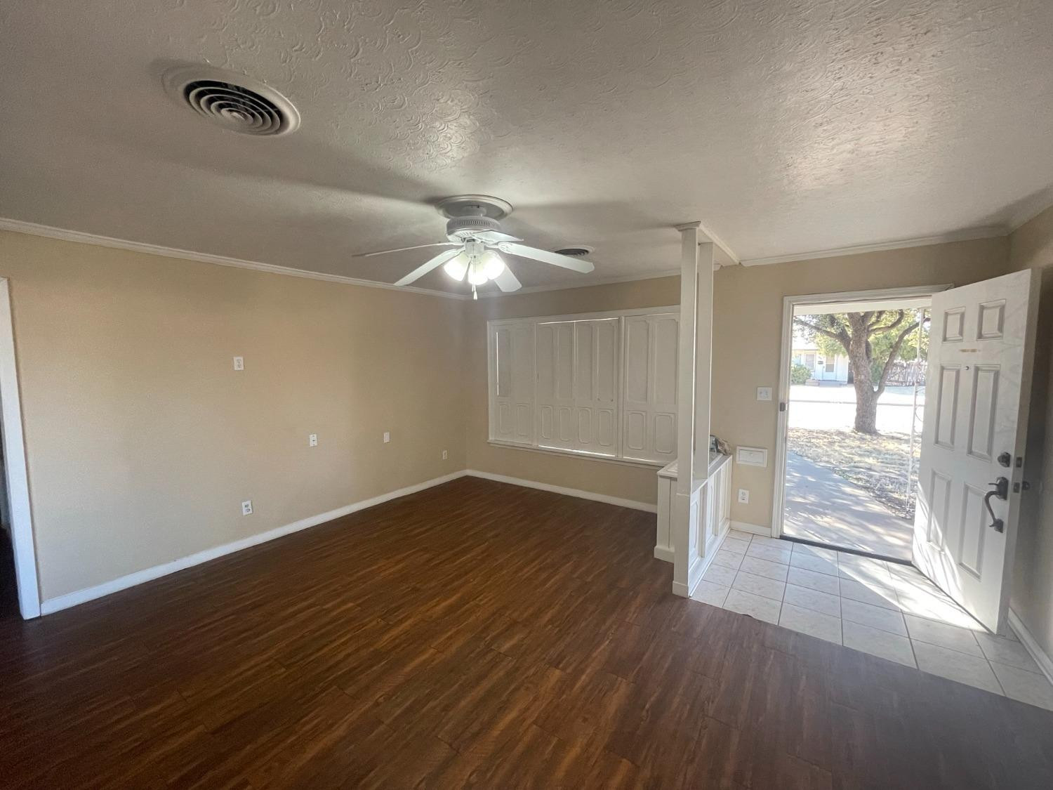 2420 39th Street Lubbock, TX 79412 - Photo 2 of 18 Photo 2