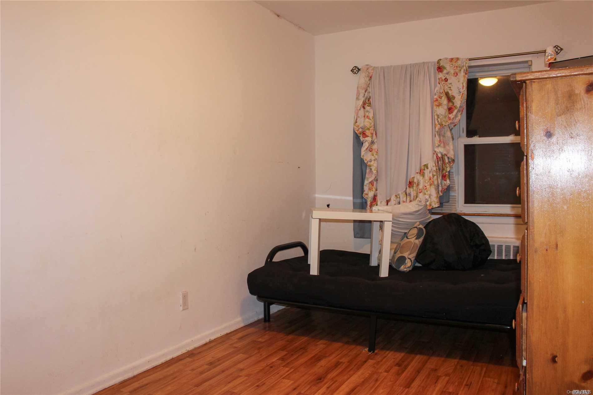 75-30 86th Road Queens, NY 11421 - Photo 13 of 17