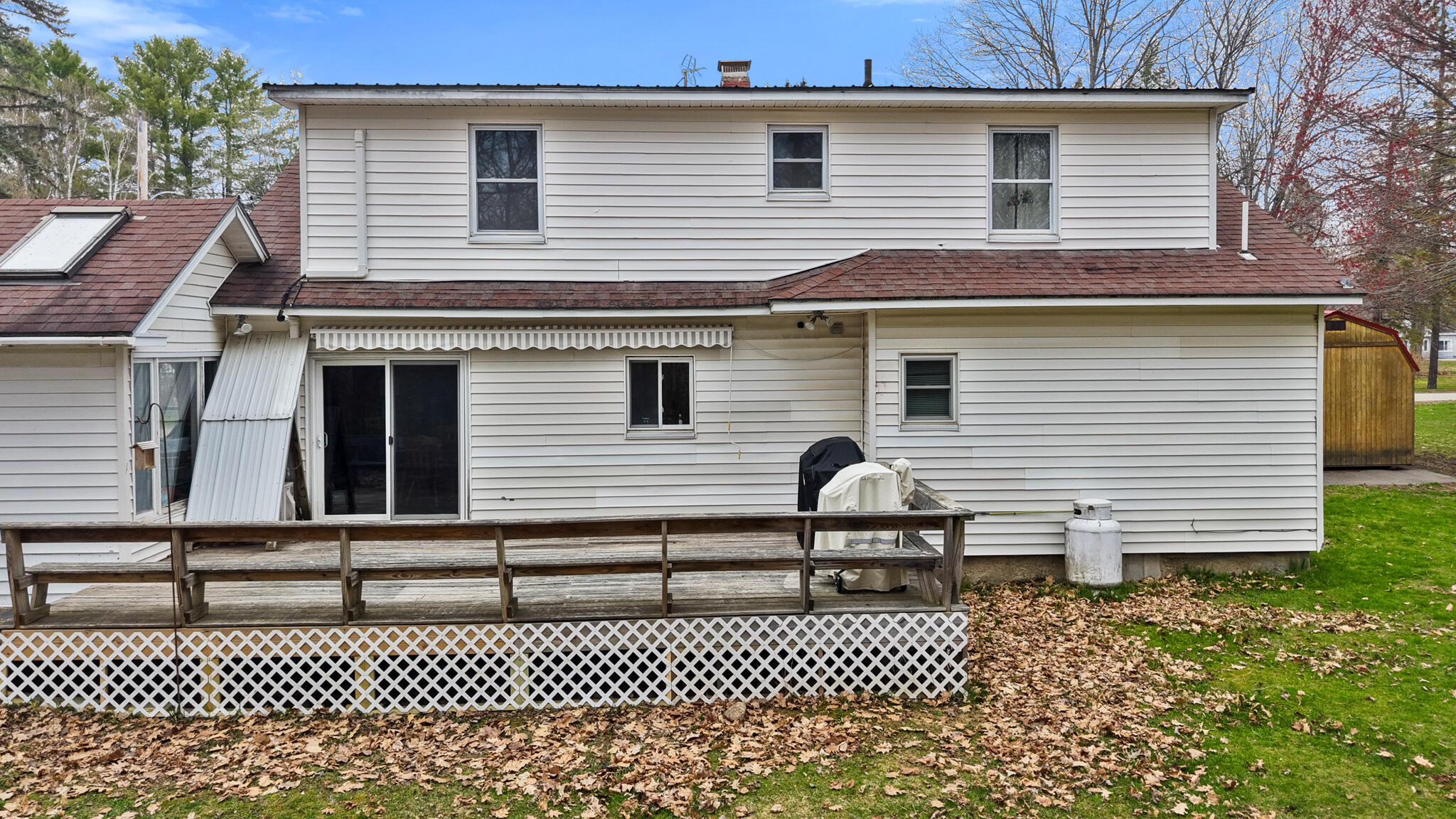 21 Goodwin Street Newport, ME 04953 - Photo 7 of 50 dji_fly_20260429_162138_0116_17774943201