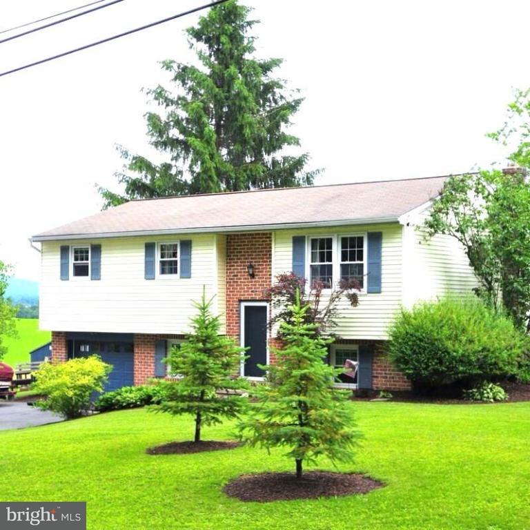 2236 Shumaker Road Manheim, PA 17545 - Photo 3 of 34