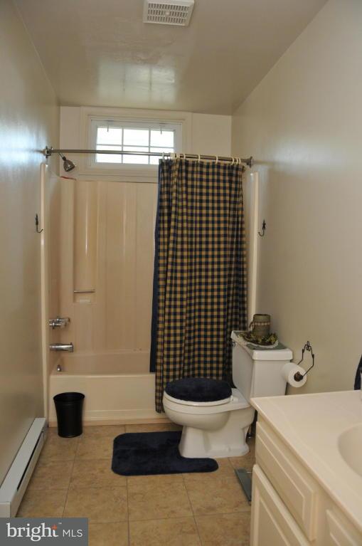 2236 Shumaker Road Manheim, PA 17545 - Photo 21 of 34