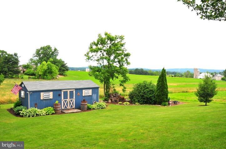 2236 Shumaker Road Manheim, PA 17545 - Photo 28 of 34
