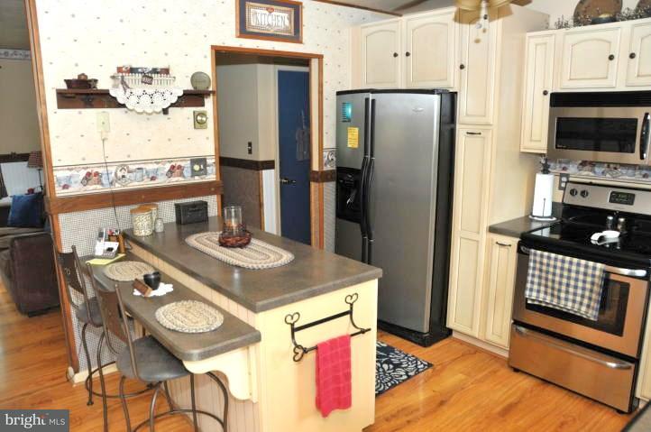 2236 Shumaker Road Manheim, PA 17545 - Photo 9 of 34