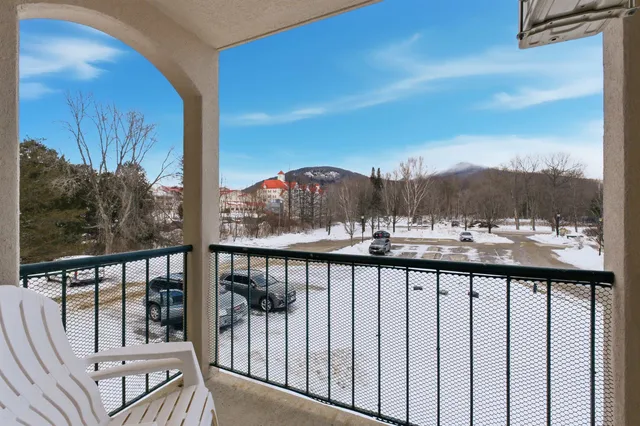 $300,000 | 48 Cooper Memorial Drive, Unit 213/213A, Lincoln, NH 03251