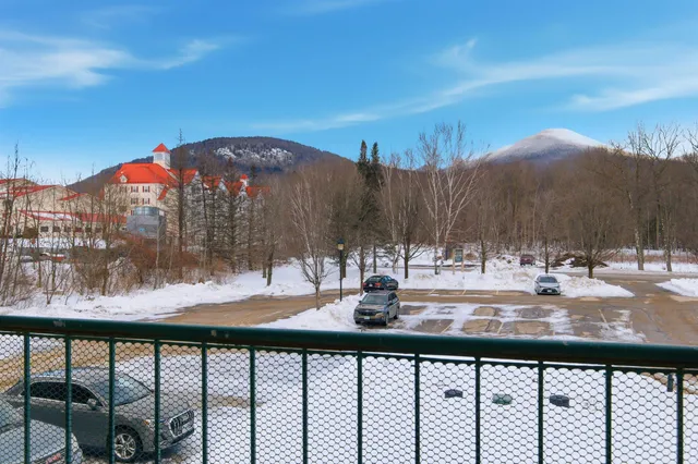 $300,000 | 48 Cooper Memorial Drive, Unit 213/213A, Lincoln, NH 03251