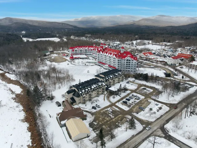 $300,000 | 48 Cooper Memorial Drive, Unit 213/213A, Lincoln, NH 03251