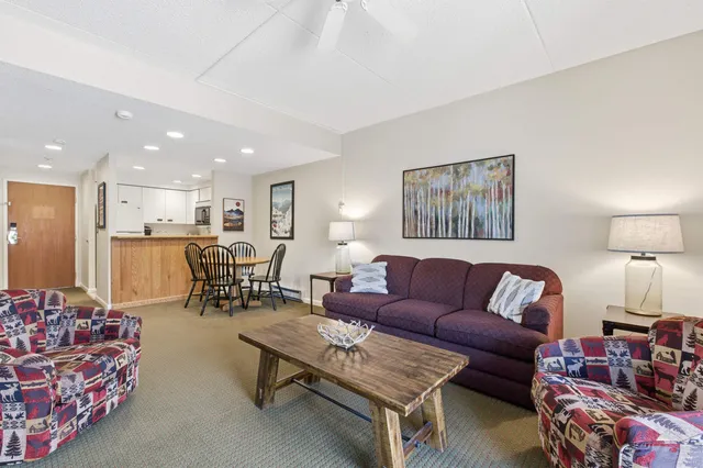 $300,000 | 48 Cooper Memorial Drive, Unit 213/213A, Lincoln, NH 03251