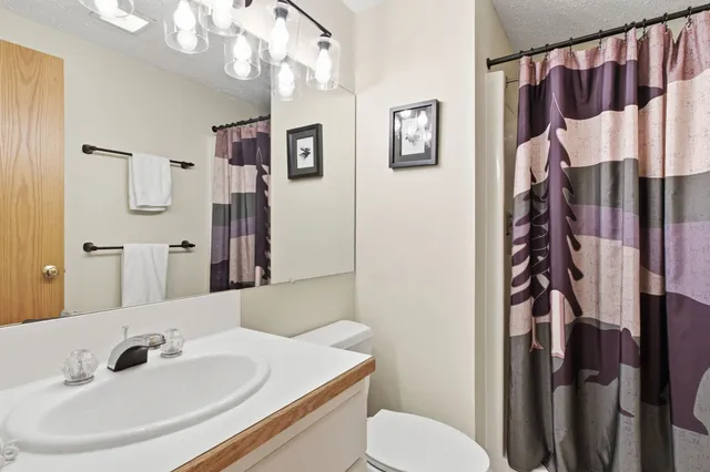 $300,000 | 48 Cooper Memorial Drive, Unit 213/213A, Lincoln, NH 03251